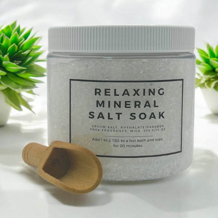 Relaxing Mineral Salt Soak - White